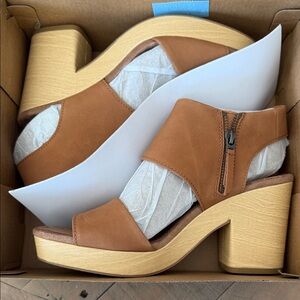 Toms Majorca Platform Tan Leather Sandals - Women’s Soft Sole - Size 9 EUC